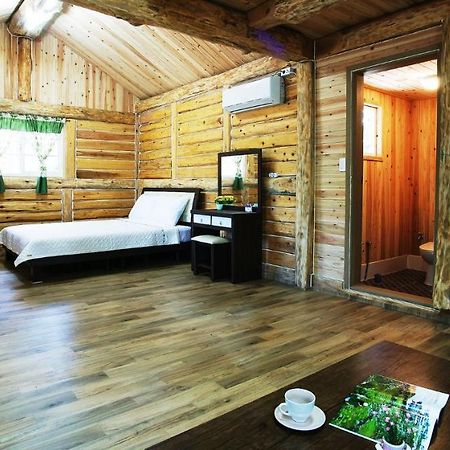 Jeju Joa Log Pension Seogwipo Eksteriør bilde